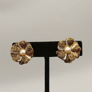 Damascene Gold Floral Vintage Clip Earrings with Faux Pearl Accent GVC